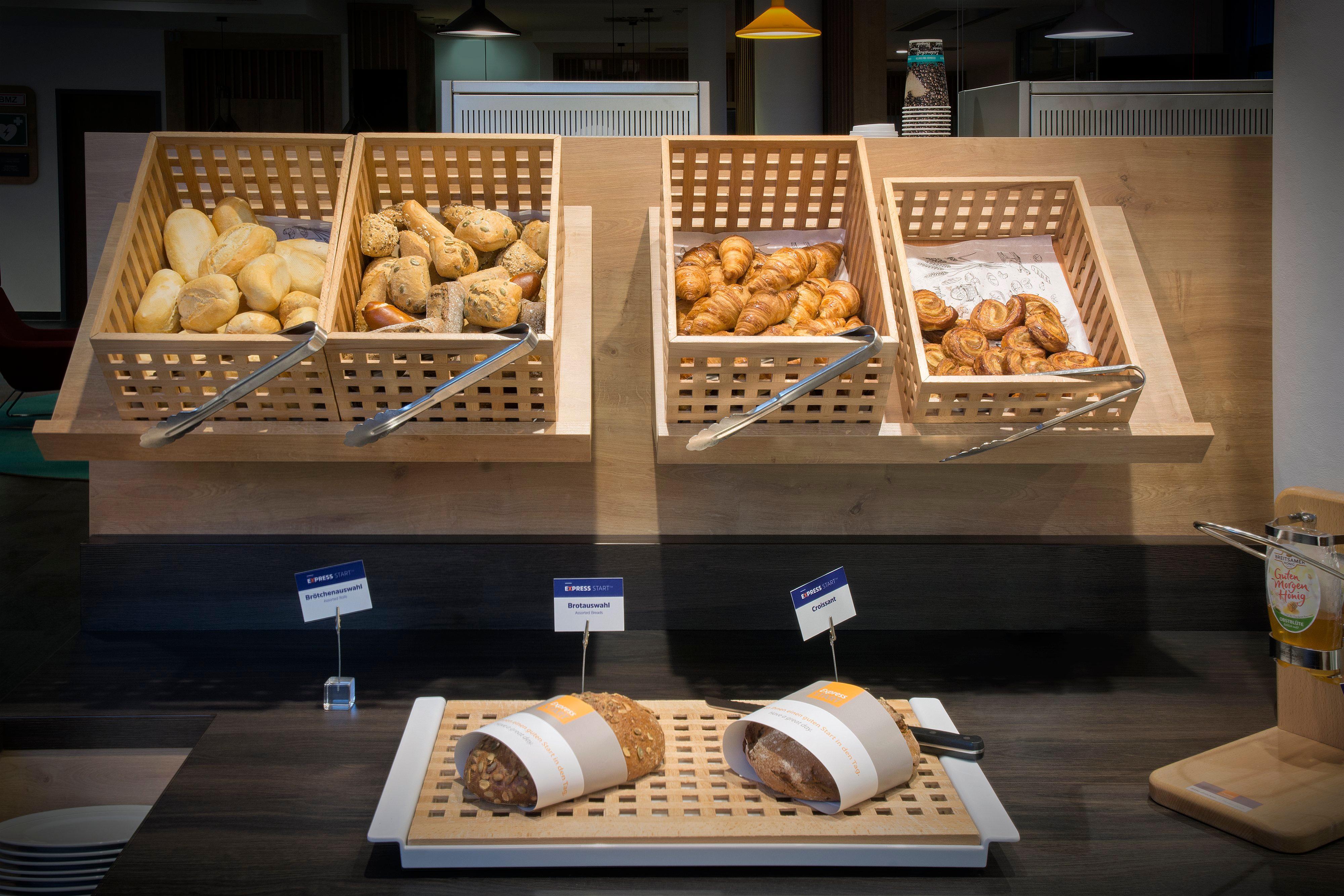 Holiday Inn Express Baden-Baden By Ihg Ngoại thất bức ảnh