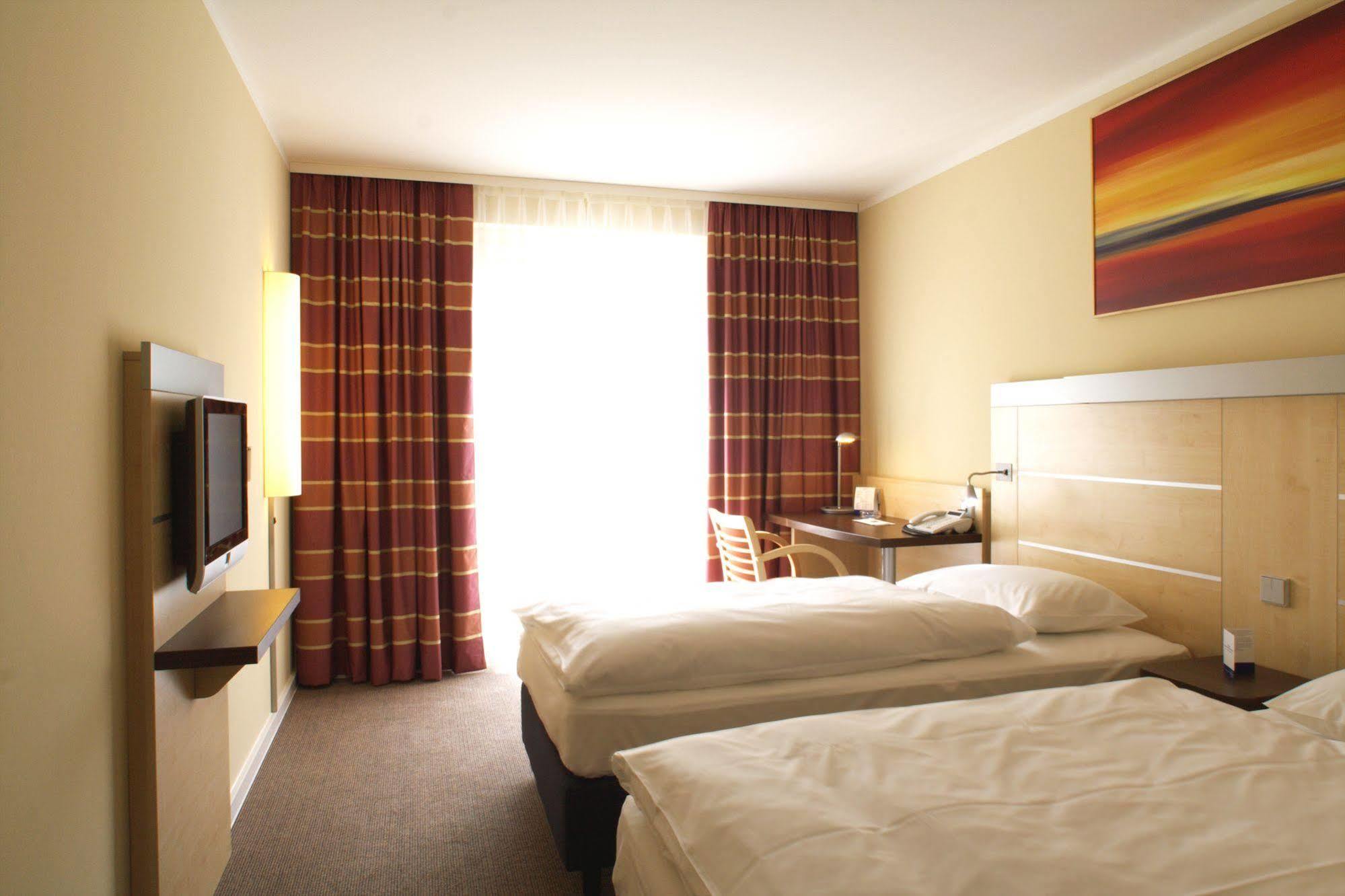 Holiday Inn Express Baden-Baden By Ihg Ngoại thất bức ảnh